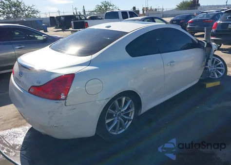 2013 Infiniti G37 Journey z USA, uszkodzony, nr VIN JN1CV6EK2DM920628